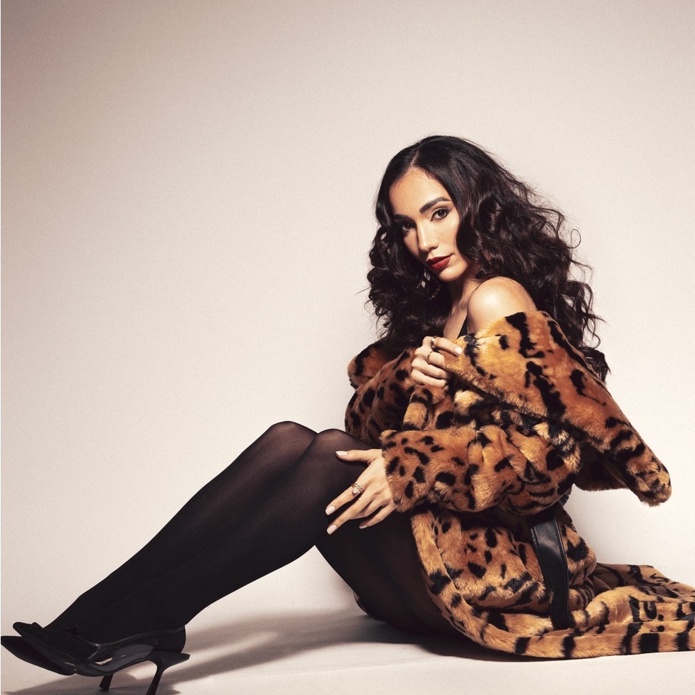 Leopard coat 🧥 - Picture 2 of 3